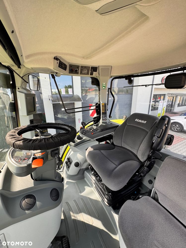 Claas ARION 650 CiS+ - 11