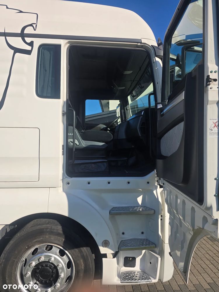 MAN TGX - 8