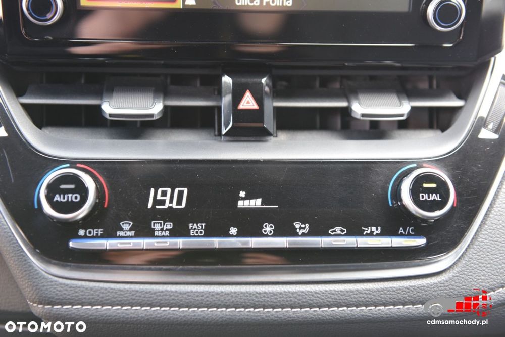 Toyota Corolla - 30