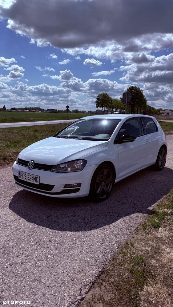 Volkswagen Golf 1.2 TSI BlueMot Comfortline - 4