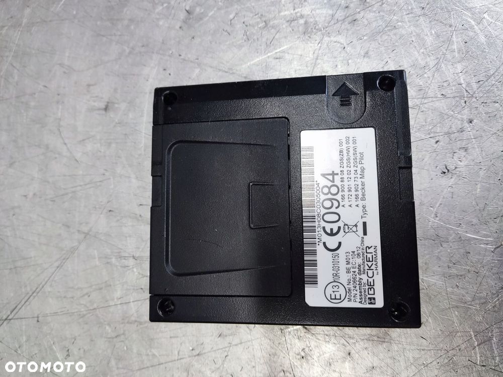 MERCEDES C KLASA W204 MODUŁ NAWIGACJI BECKER UCHWYT A1728100011 A1669008808 - 6