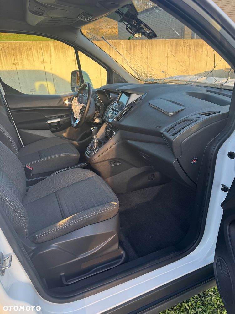 Ford Tourneo Connect Grand - 12
