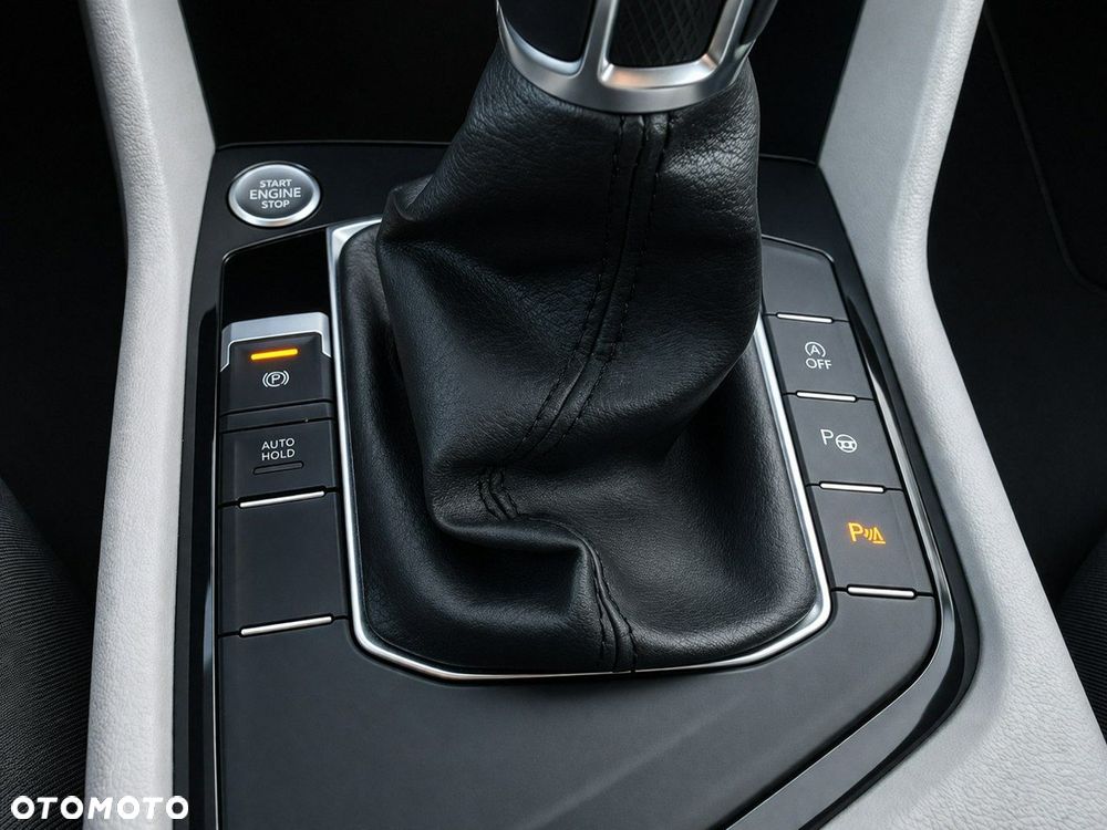 Volkswagen Tiguan - 17