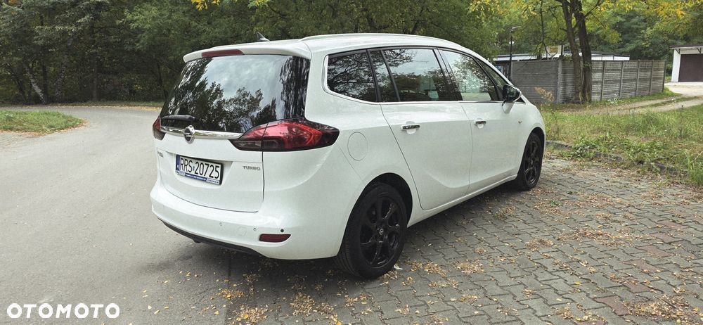 Opel Zafira - 27
