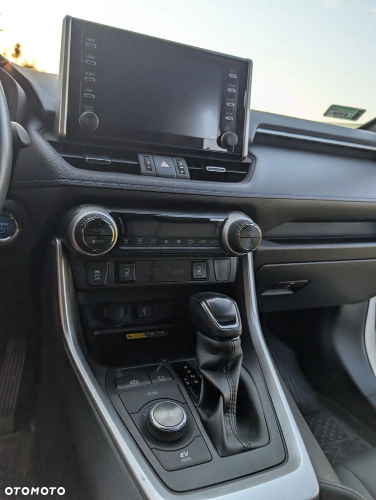 Toyota RAV4 - 17