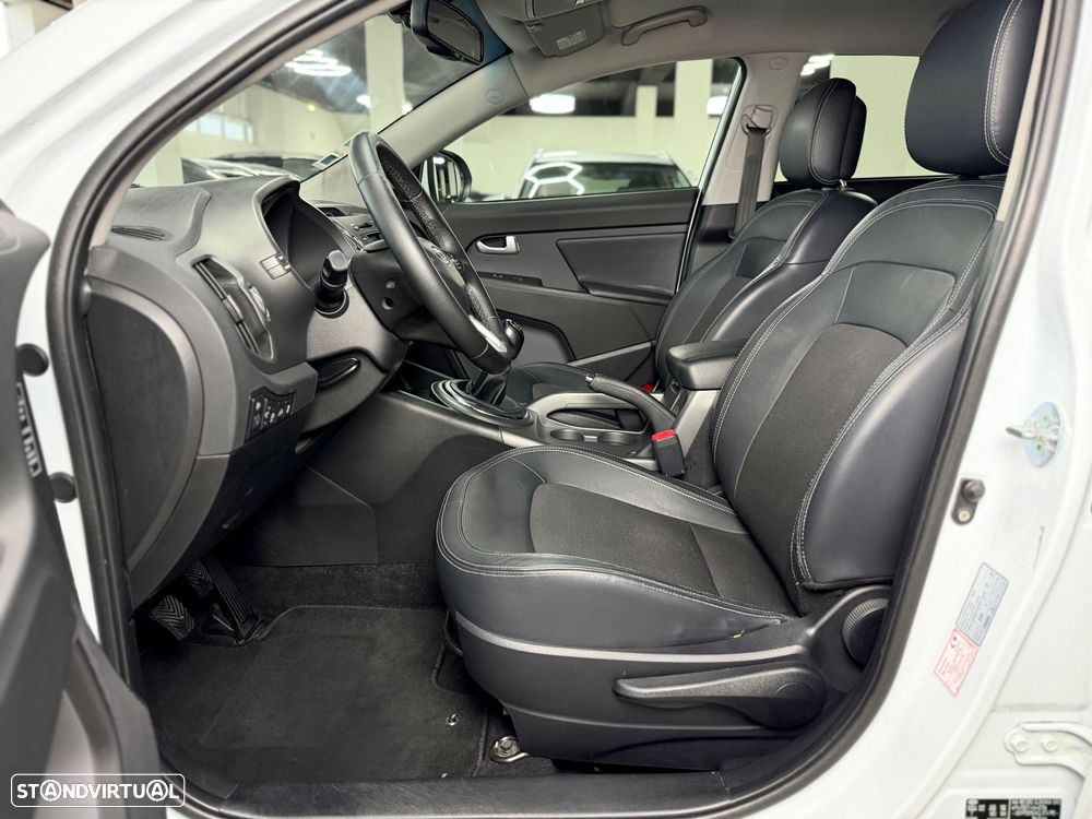 Kia Sportage 1.7 CRDI ISG LX - 13