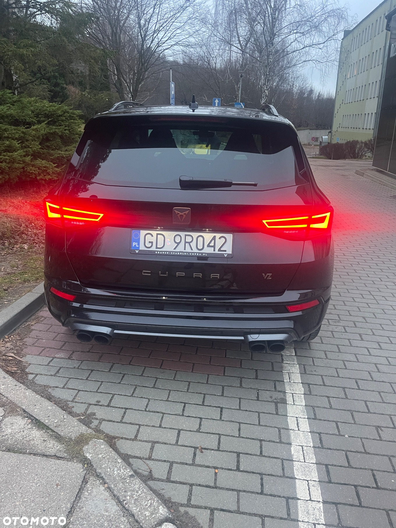 Cupra Ateca 2.0 TSI 4Drive VZ DSG - 2