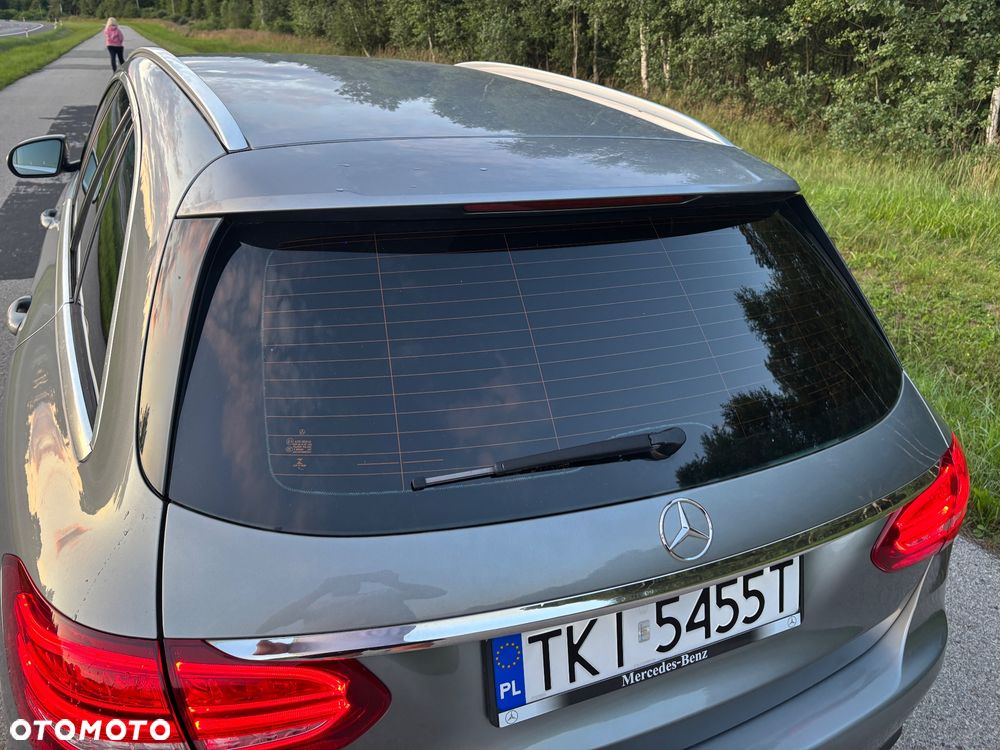 Mercedes-Benz Klasa C 180 7G-TRONIC Exclusive - 34