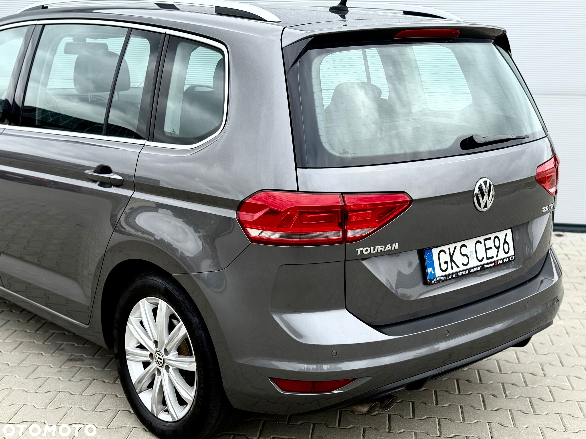 Volkswagen Touran 2.0 TDI SCR DSG Highline - 16