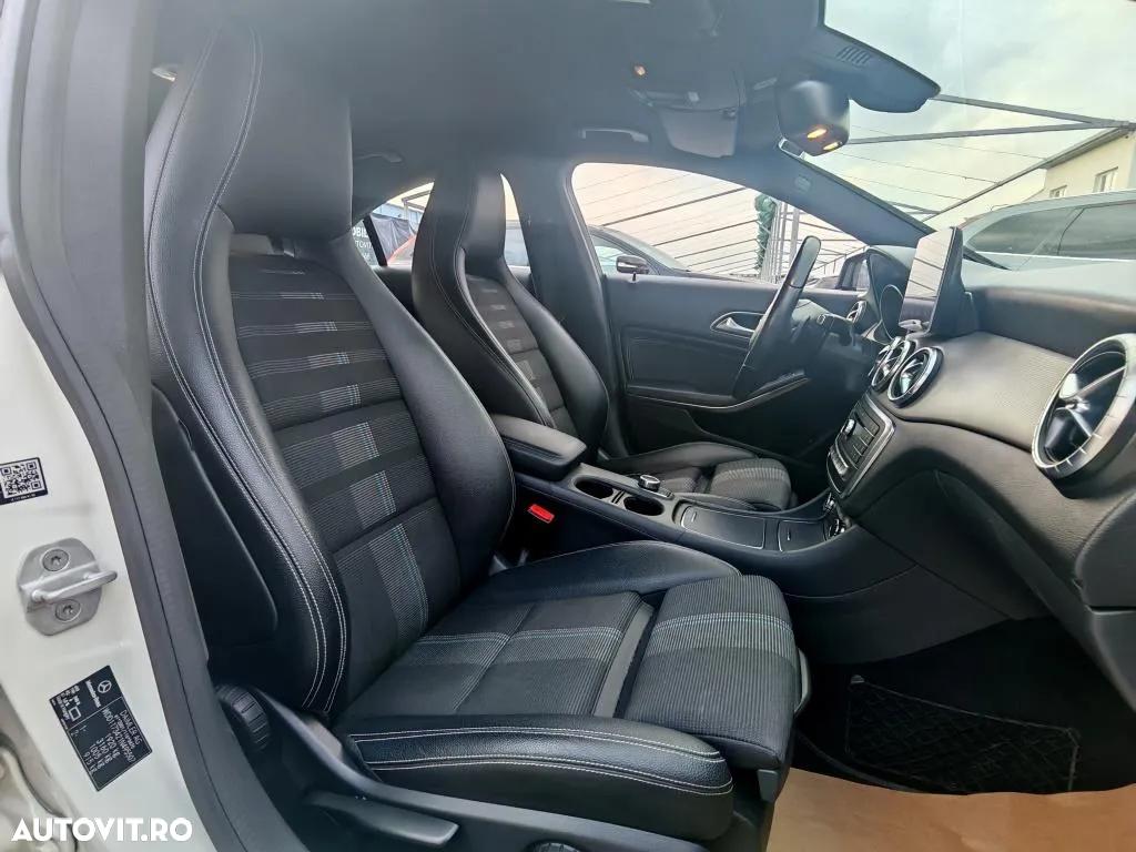 Mercedes-Benz CLA - 17