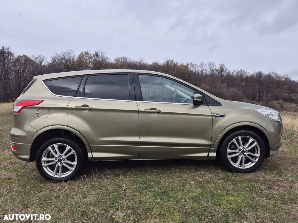 Ford Kuga 2.0 TDCi 4WD Powershift Titanium - 5