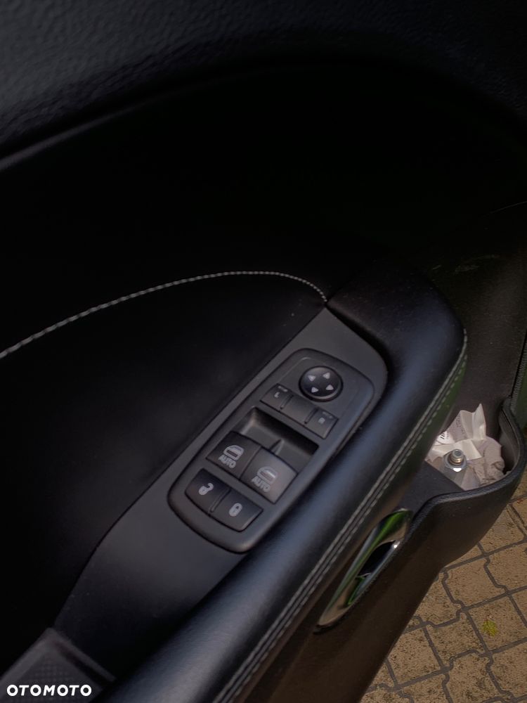 Dodge Challenger 3.6 SXT - 22