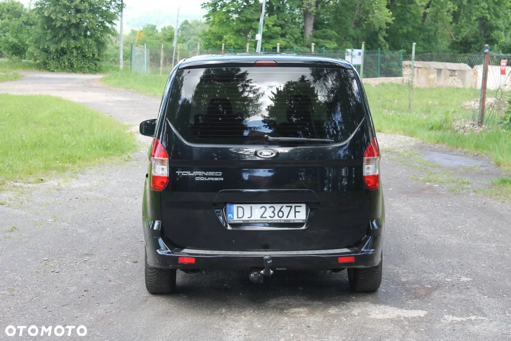 Ford Tourneo Courier 1.5 TDCi Sport - 12