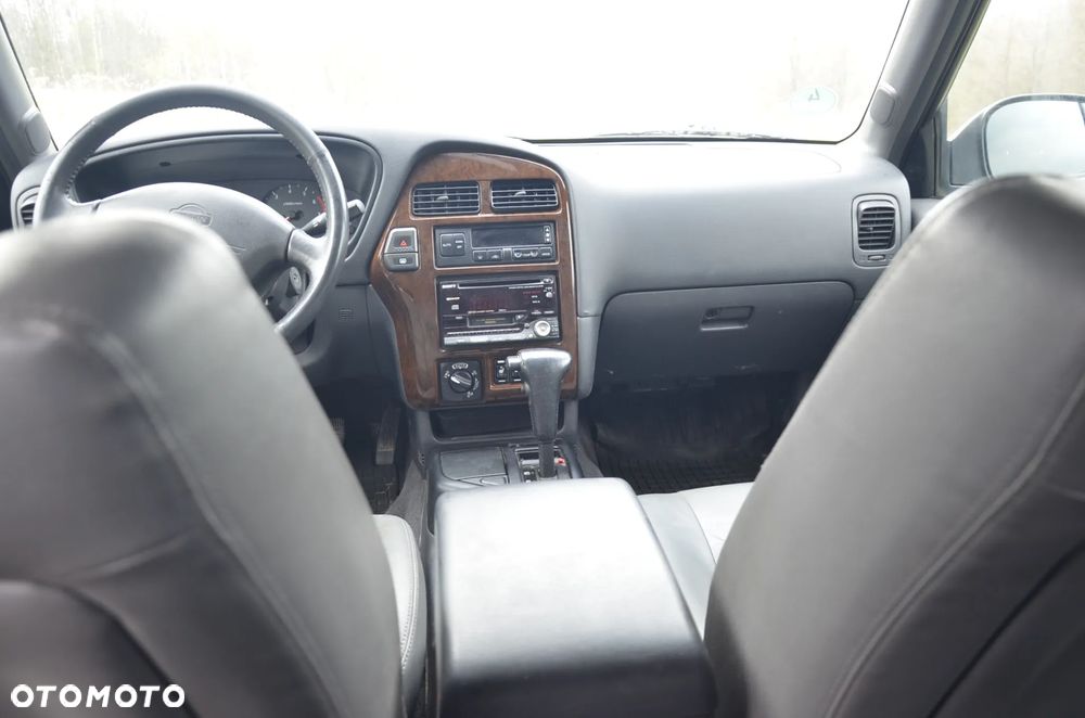 Nissan Pathfinder - 28
