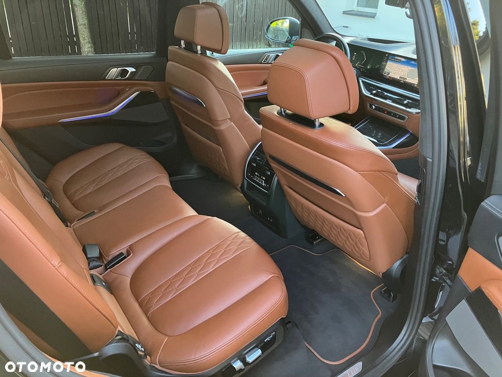 BMW X7 M50d sport - 9