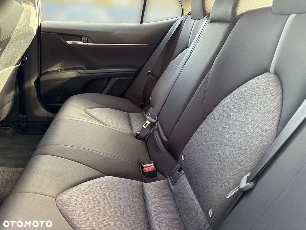 Toyota Camry 2.5 Hybrid Comfort CVT - 16