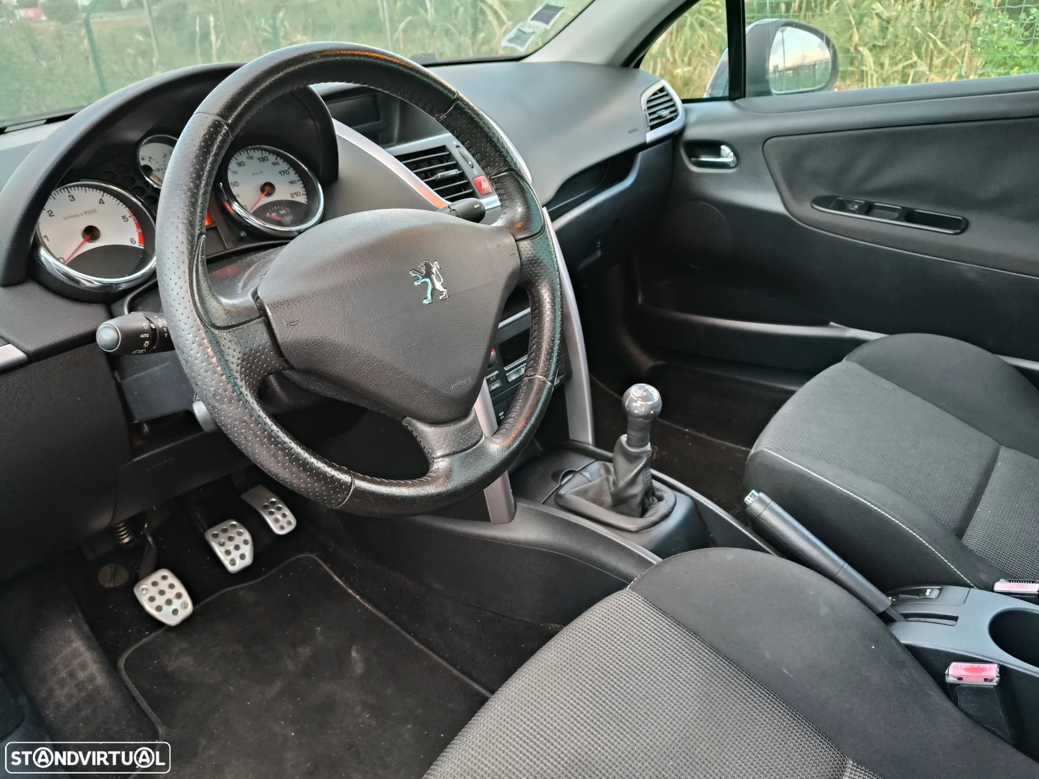 Peugeot 207 CC 1.6 HDi FAP Sport - 8
