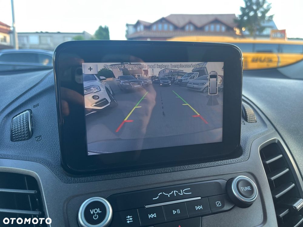 Ford Transit Connect - 17