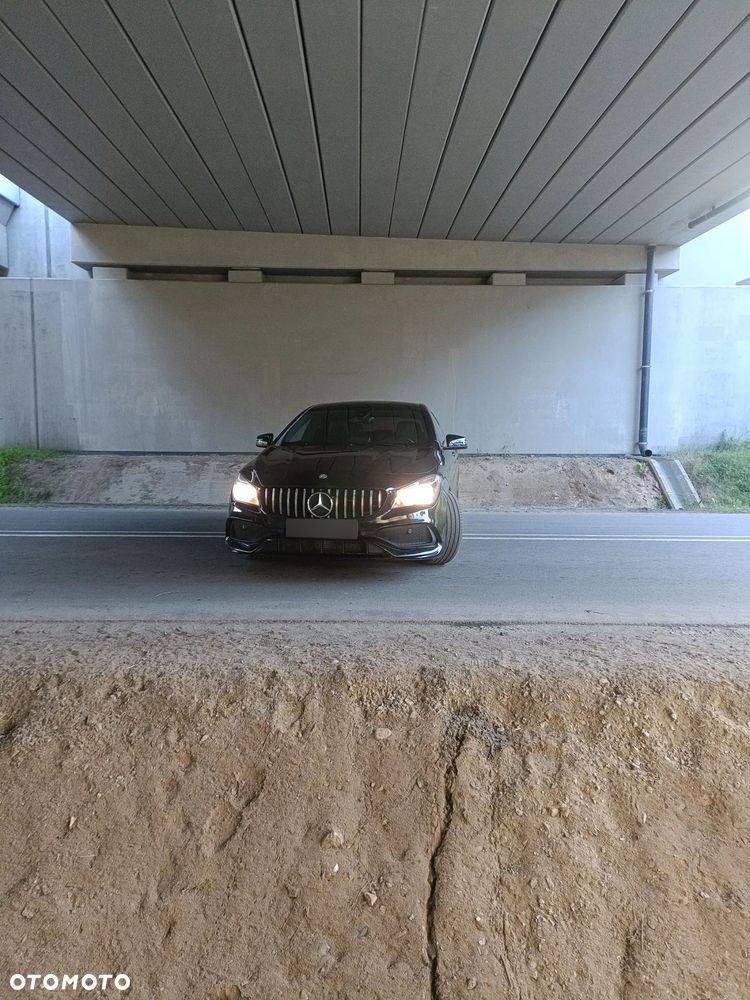 Mercedes-Benz CLA 250 7G-DCT - 1