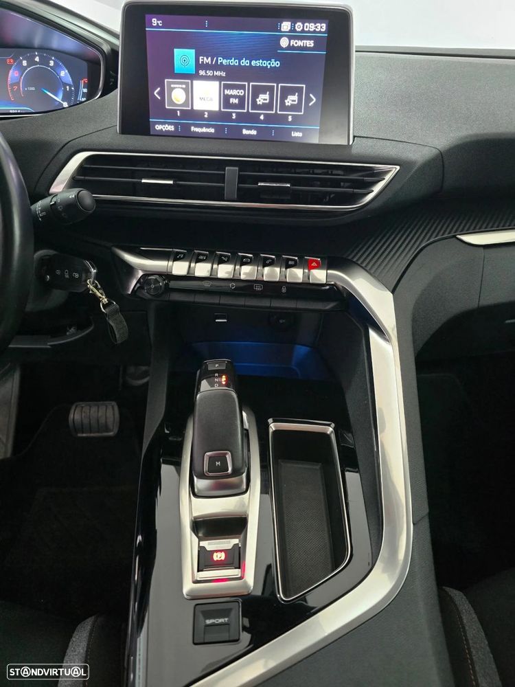 Peugeot 3008 PureTech 130 Stop & Start GPF EAT8 Active Pack - 12