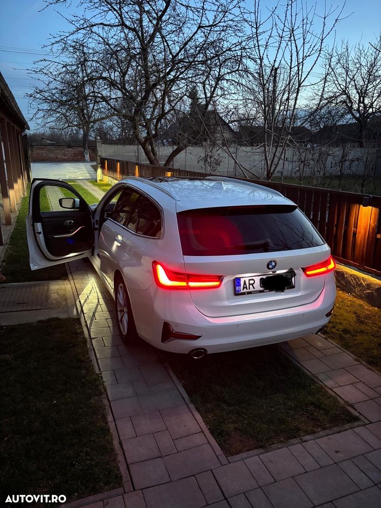 BMW Seria 3 320d xDrive AT MHEV - 1
