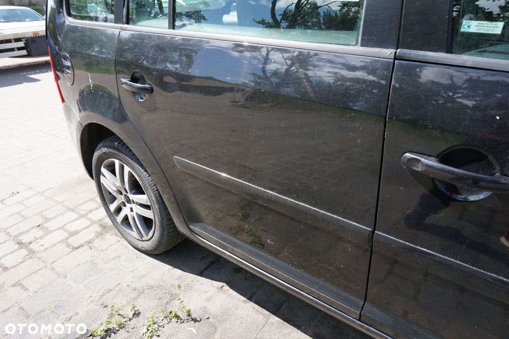 DRZWI TYLNE PRAWE TOURAN I 1T LC9Z  CZARNY VOLKSWAGEN 2003-2006 - 4