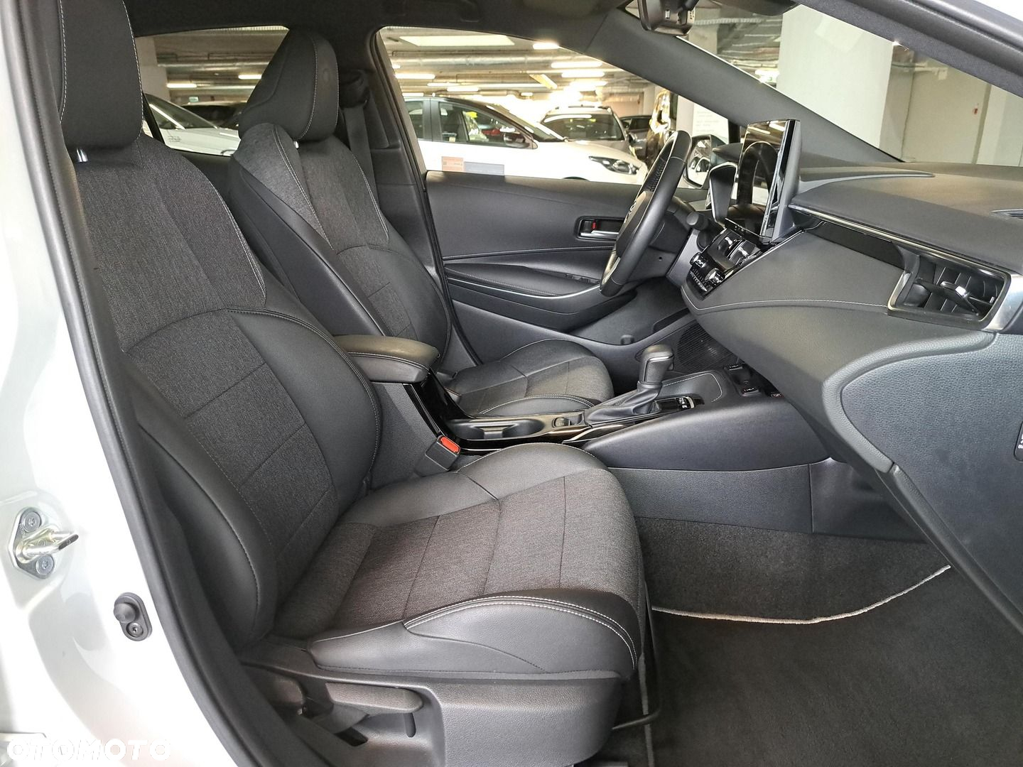 Toyota Corolla - 14