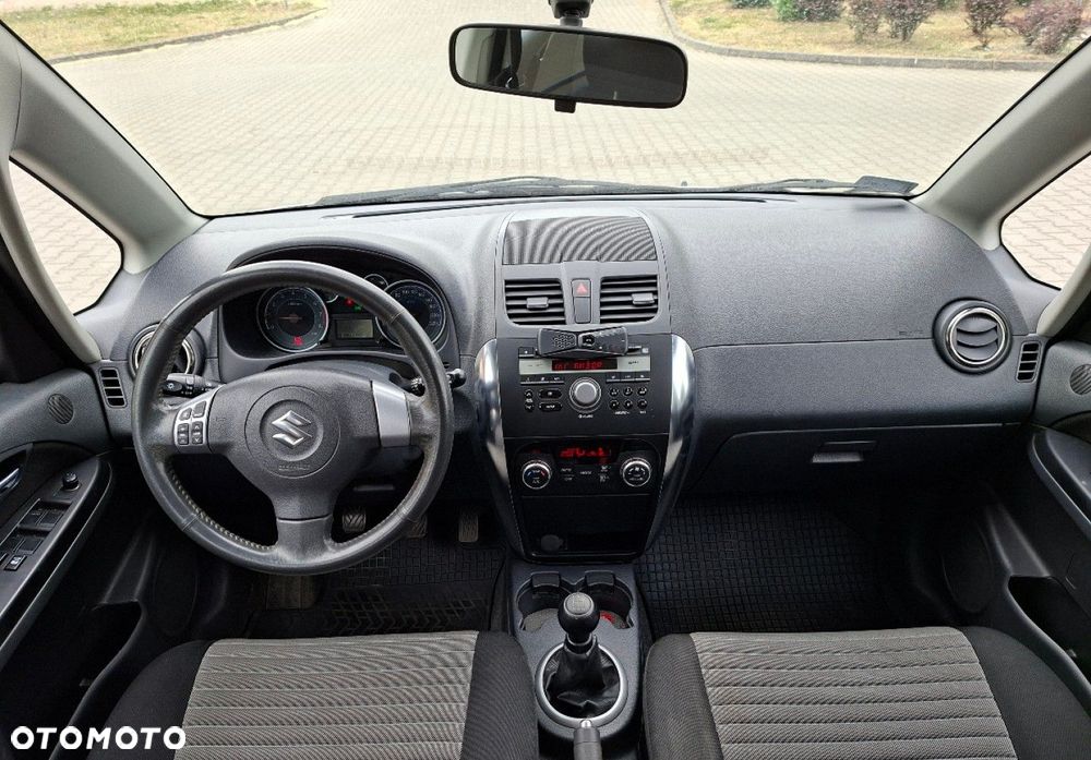 Suzuki SX4 - 23