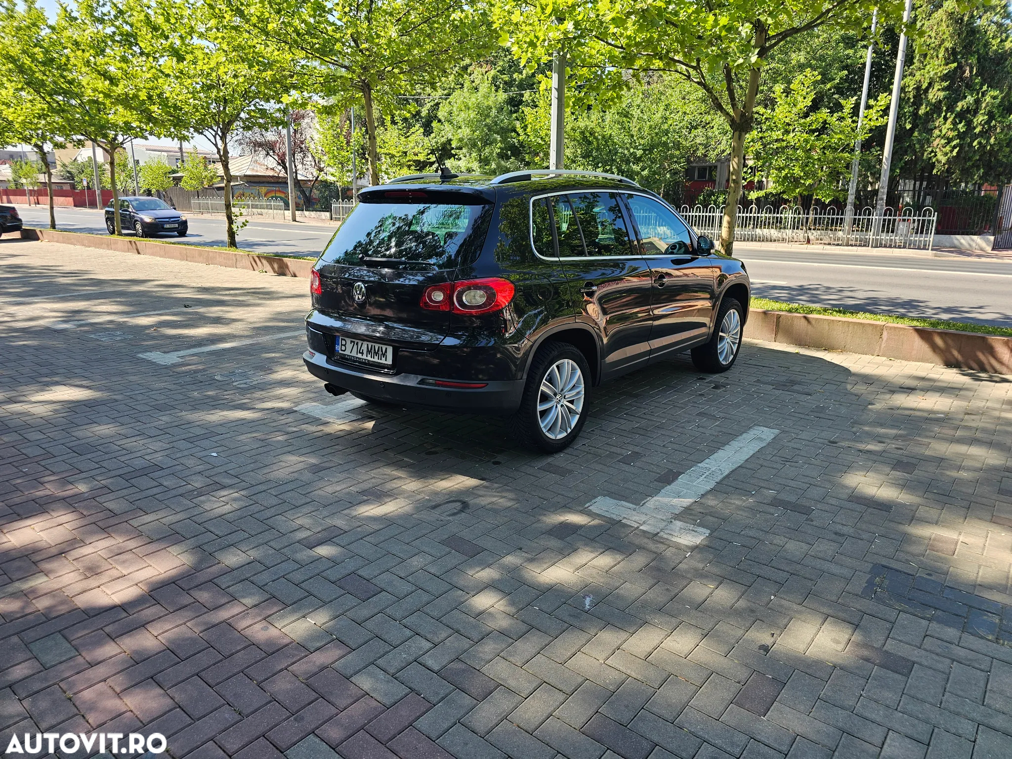 Volkswagen Tiguan 2.0 TDI 4Motion DSG Sport & Style - 14