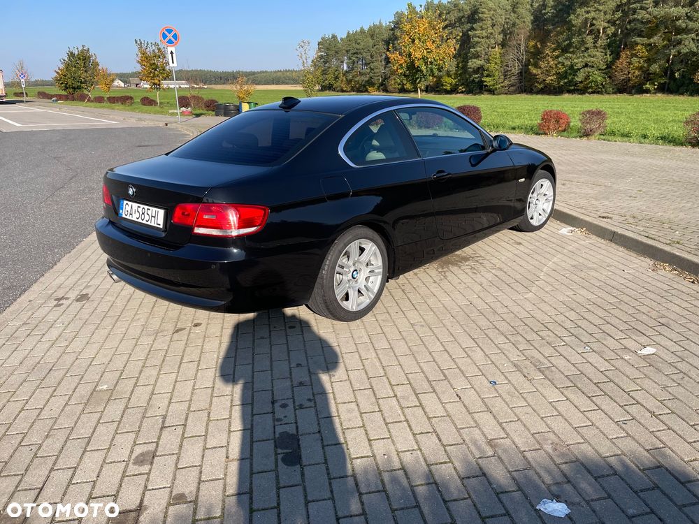 BMW Seria 3 325i xDrive - 13