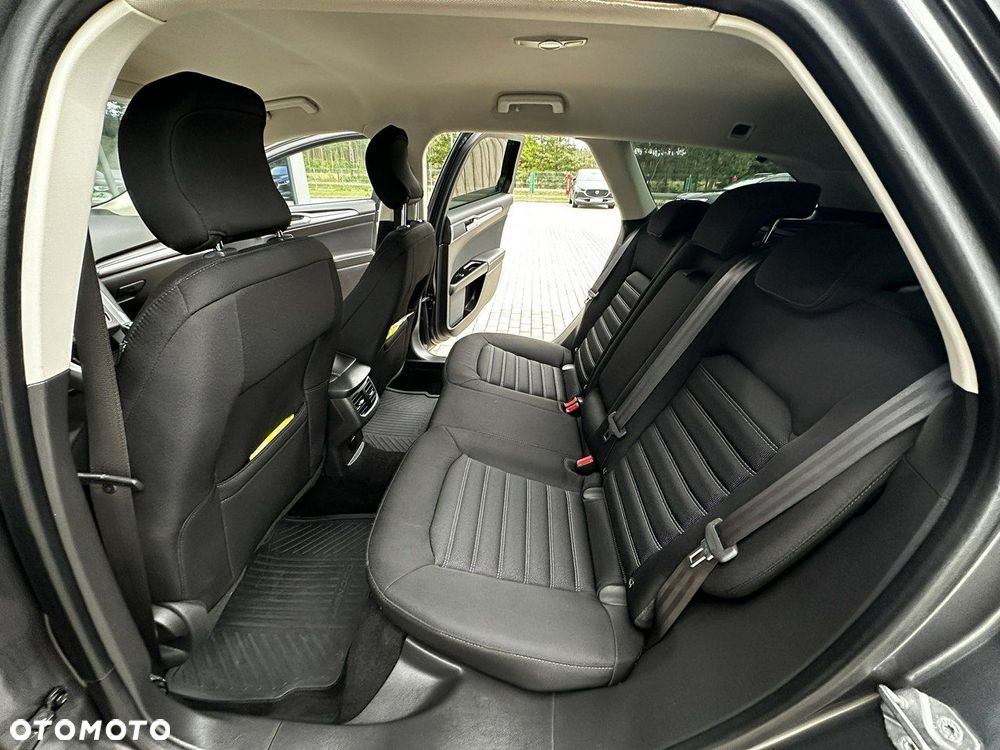 Ford Mondeo 2.0 TDCi Ambiente - 12