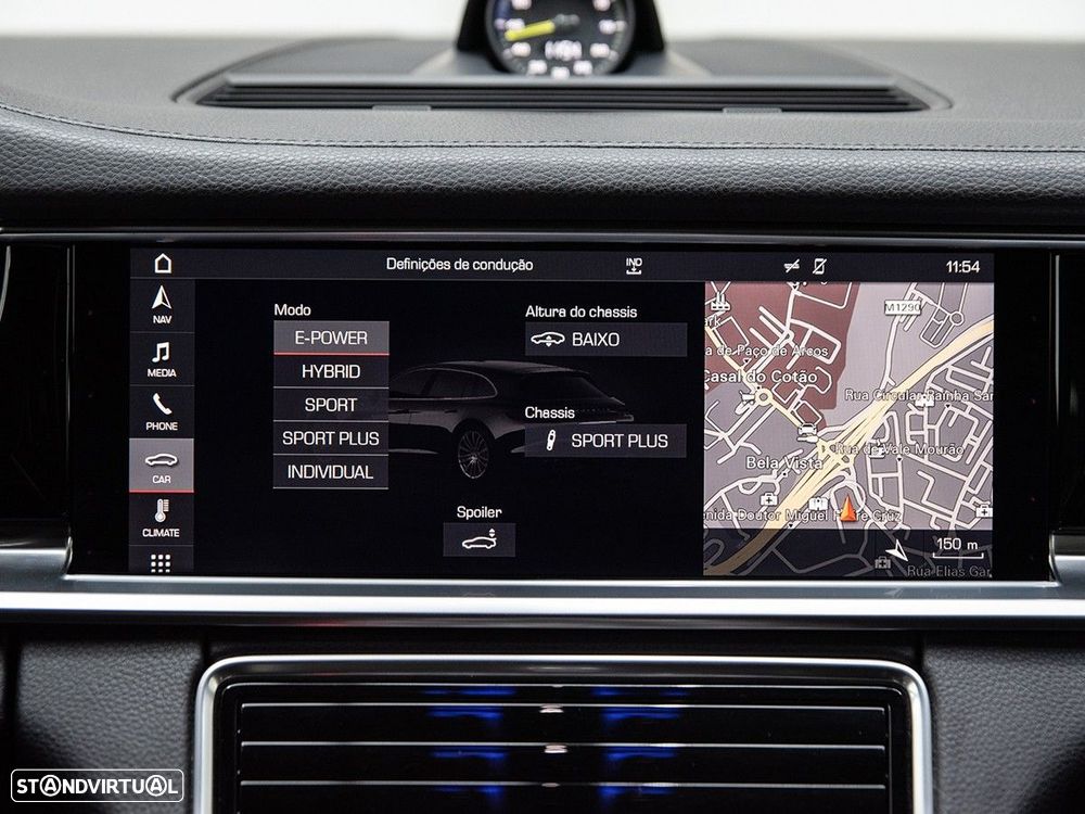 Porsche Panamera Sport Turismo 4 E-Hybrid - 22