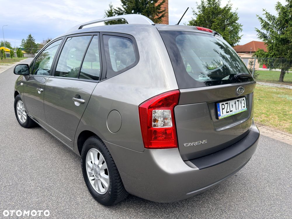 Kia Carens 1.7 CRDi 115 Fifa World Cup Edition - 14