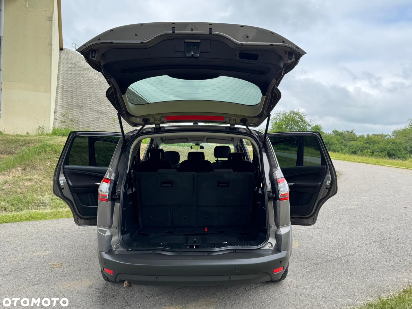 Ford S-Max 2.0 TDCi Titanium - 21