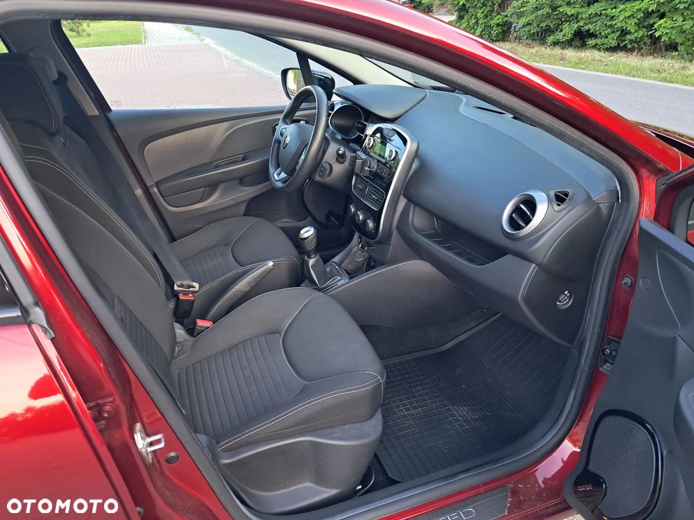 Renault Clio 1.2 16V 75 LIMITED - 22