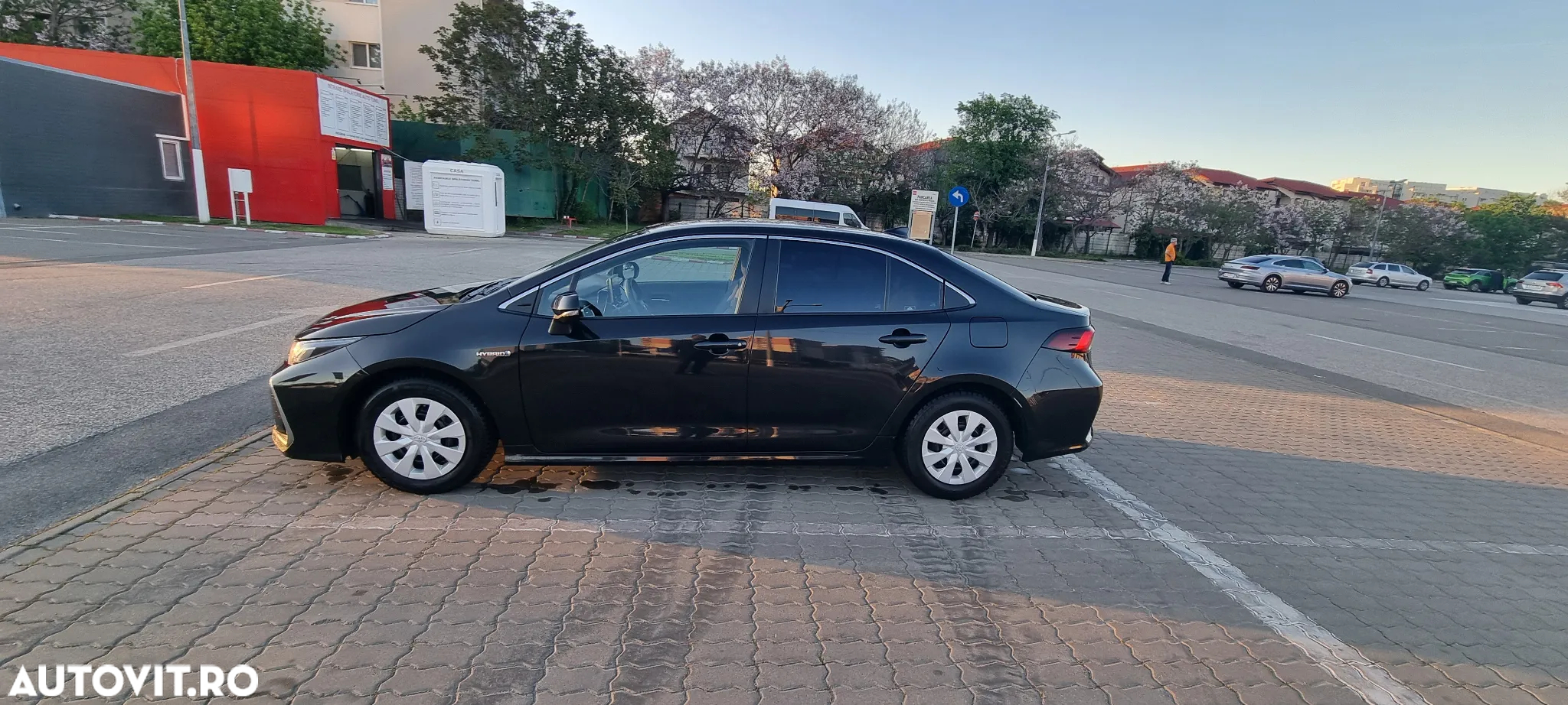Toyota Corolla 1.8 HSD Business - 6