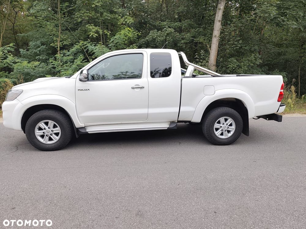 Toyota Hilux - 17