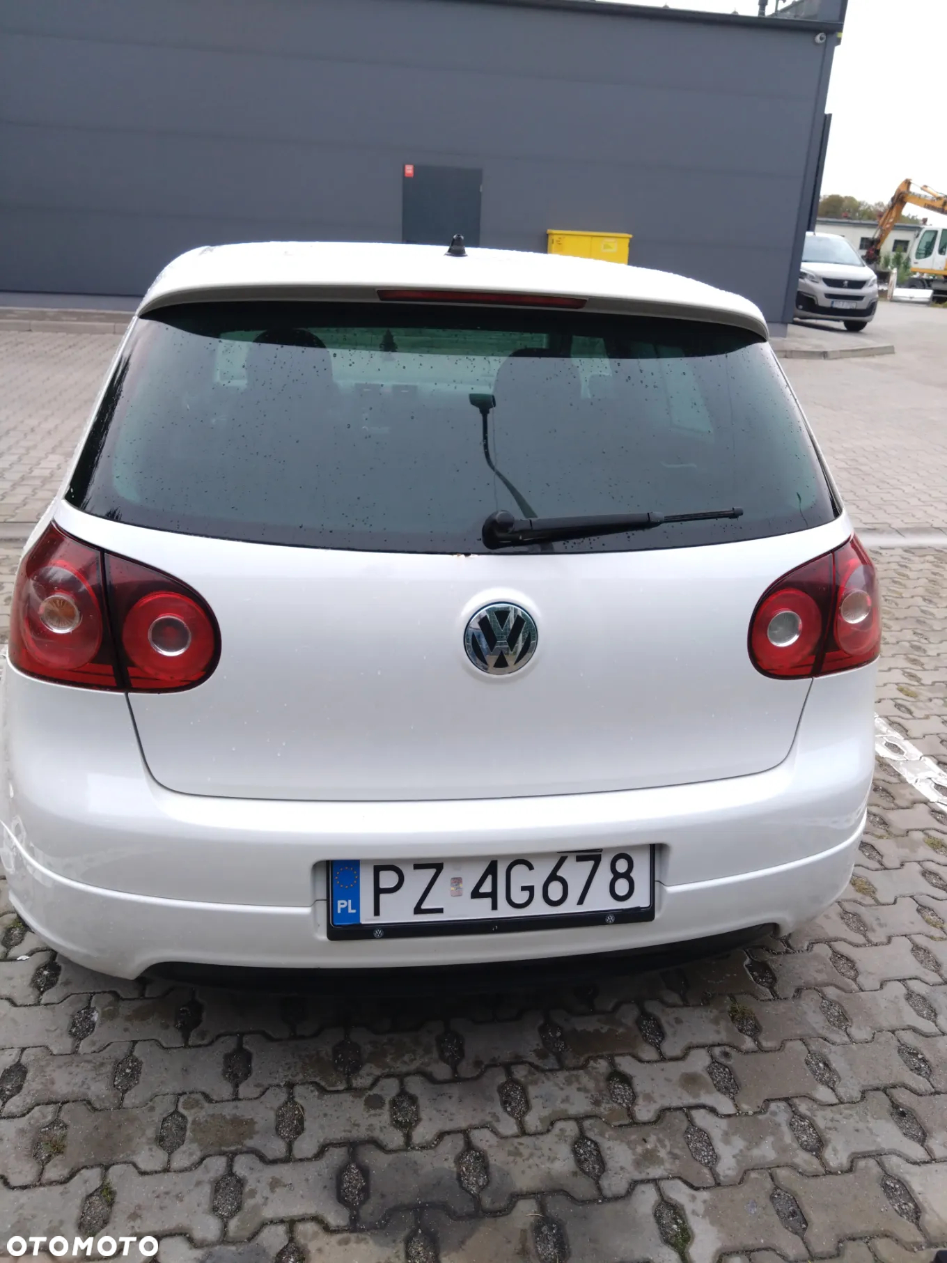 Volkswagen Golf - 2