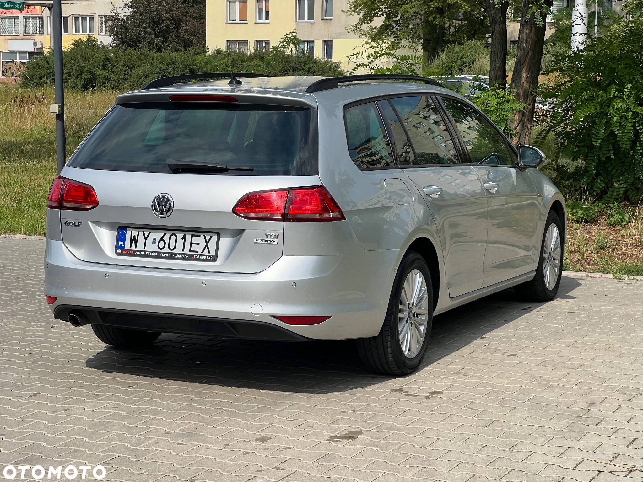 Volkswagen Golf Variant 1.6 TDI BlueMotion Technology DSG Cup - 4