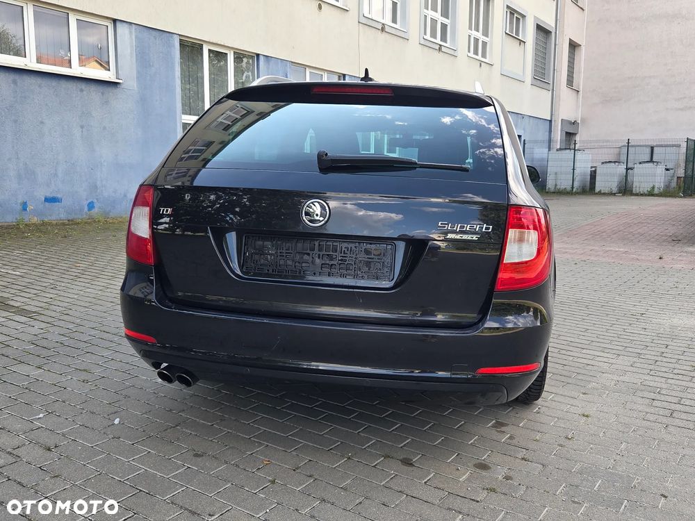 Skoda Superb 2.0 TDI PD Comfort - 10