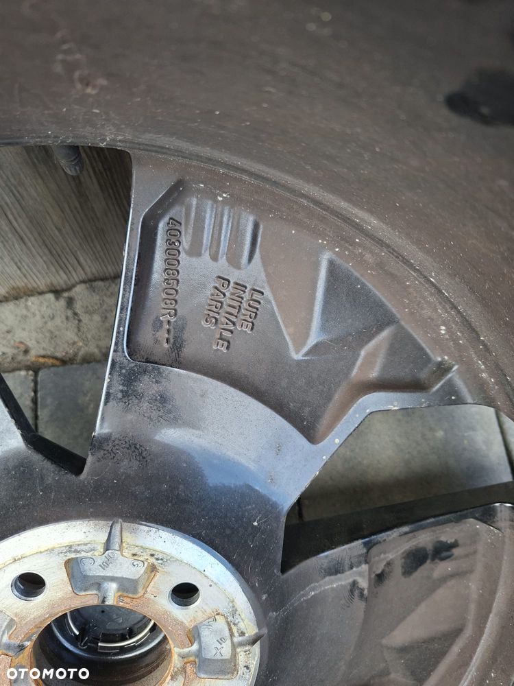 FELGI ALUMINIOWE KOŁA RENAULT MEGANE V E-TECH 20x7j OPONY 22r Ładne 5x114.3 - 14