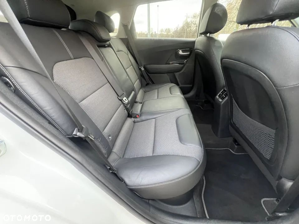 Kia Niro - 12