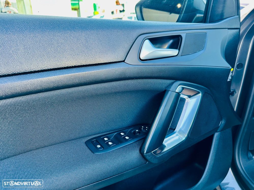 Peugeot 308 SW 1.5 BlueHDi Style J17 EAT8 - 14