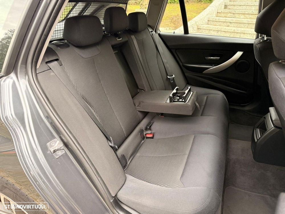 BMW 316 d Touring - 34