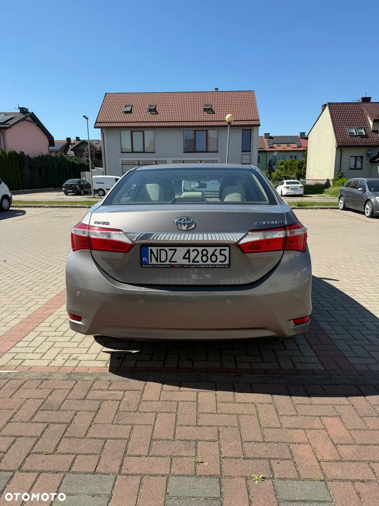 Toyota Corolla 1.6 Premium - 4
