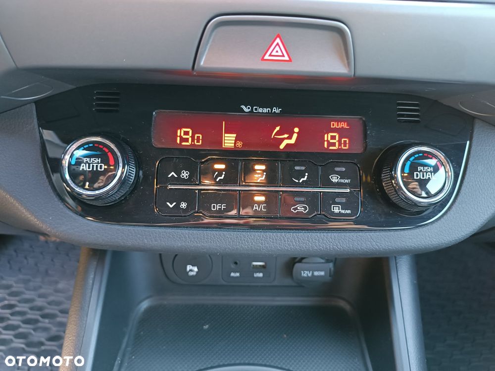 Kia Sportage 1.6 GDI Business Line L 2WD - 21