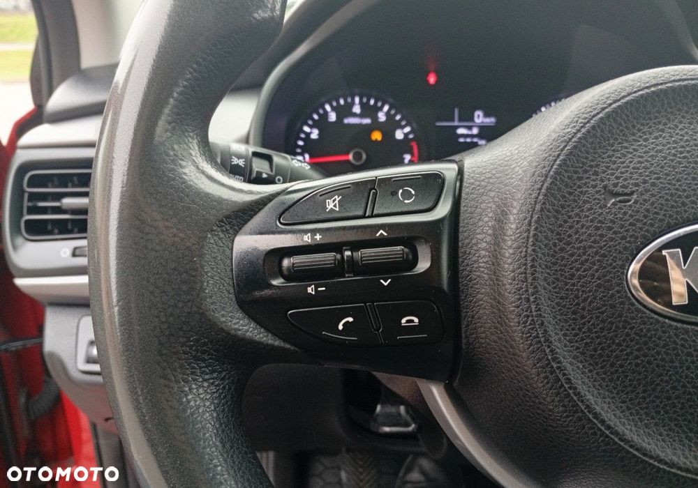 Kia Rio - 31
