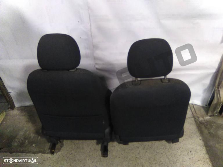 Conjunto Bancos Frente  Toyota Yaris I (p10) [1999_2005] 1.4 D- - 2