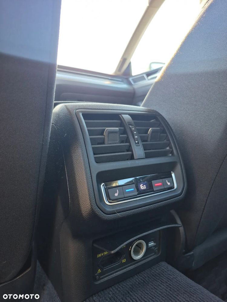 Volkswagen Arteon 1.5 TSI ACT Evo Essence DSG - 27