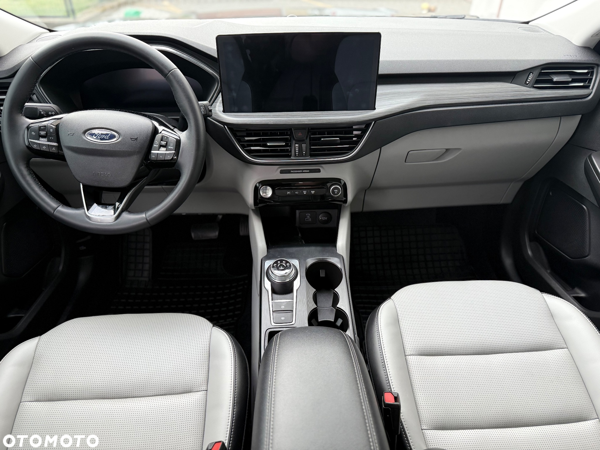 Ford Kuga - 20